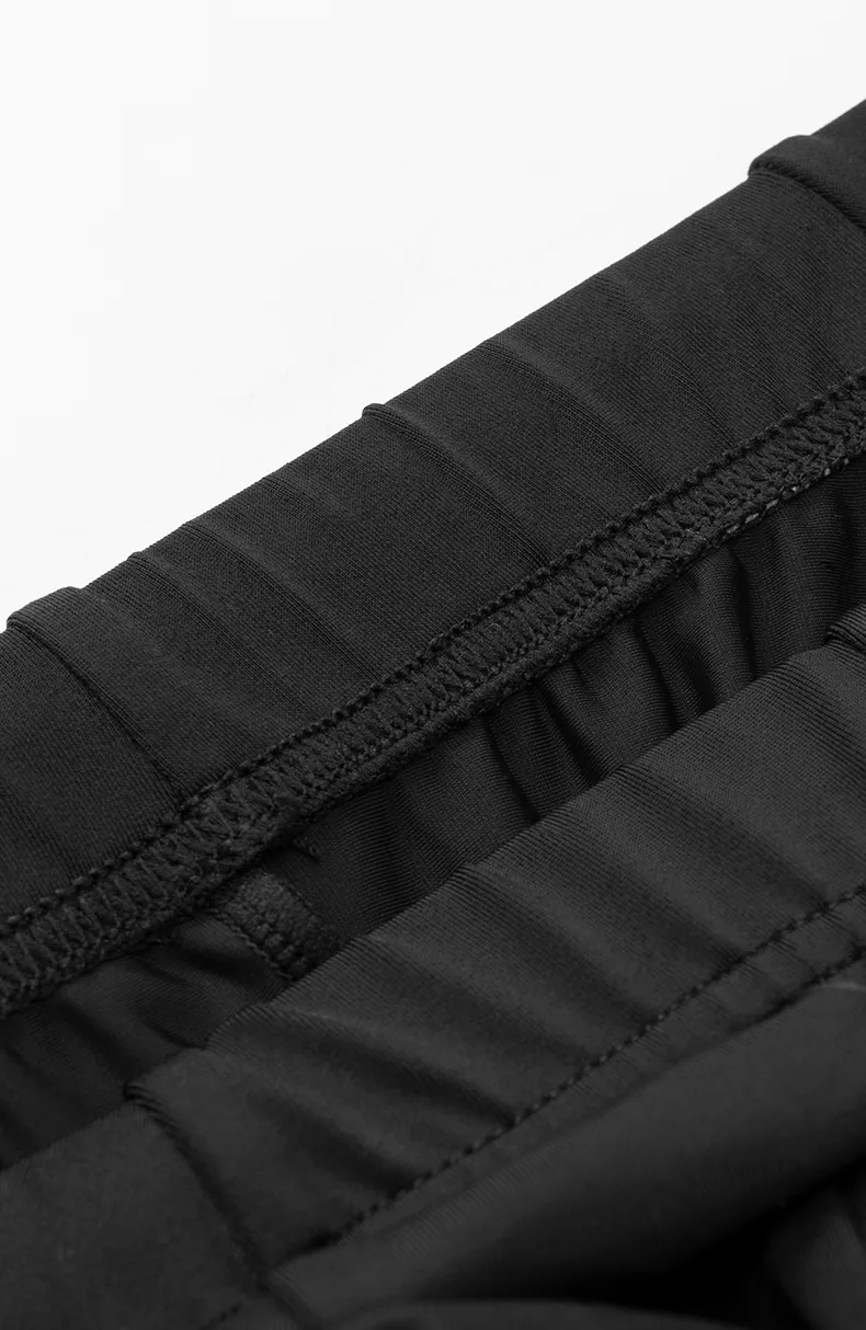 Detalle de la pretina ancha y elástica del culotte Rockbros RK2004