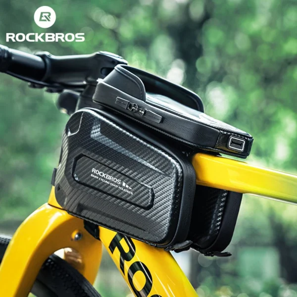 Bolso Rockbros B2001 instalado en el tubo superior de la bici