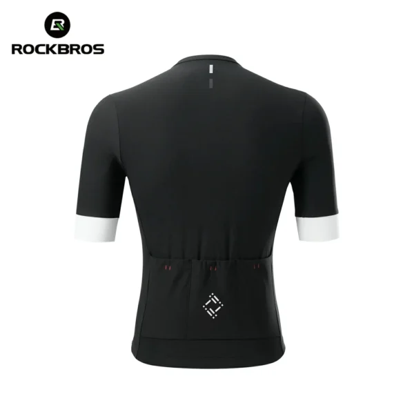 Espalda del jersey Rockbros ZHW3300 negro con tres bolsillos y logo reflectivo